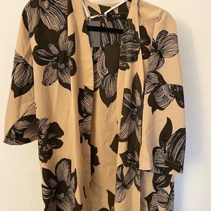 [NWT] Blush Cover Up